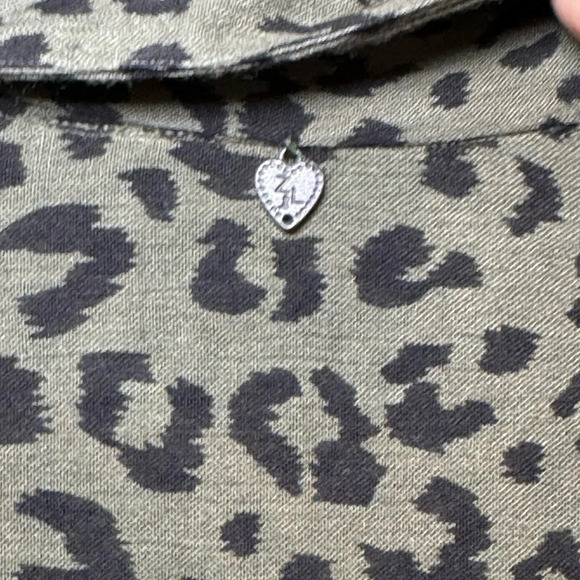 🌻 Z&L Anthropologie Olive Animal Print Gold Embroidered Women's sz Small Blouse - Picture 11 of 14